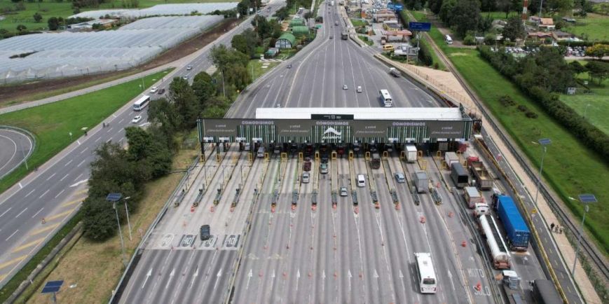 Gobierno confirma aumento en peajes: alza será antes de finalizar el año