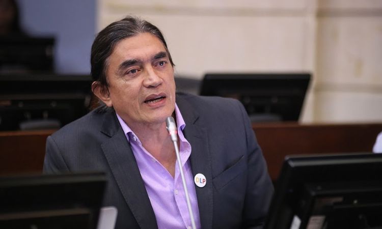 Gustavo Bolívar deja abierta la puerta a una posible candidatura presidencial en 2026