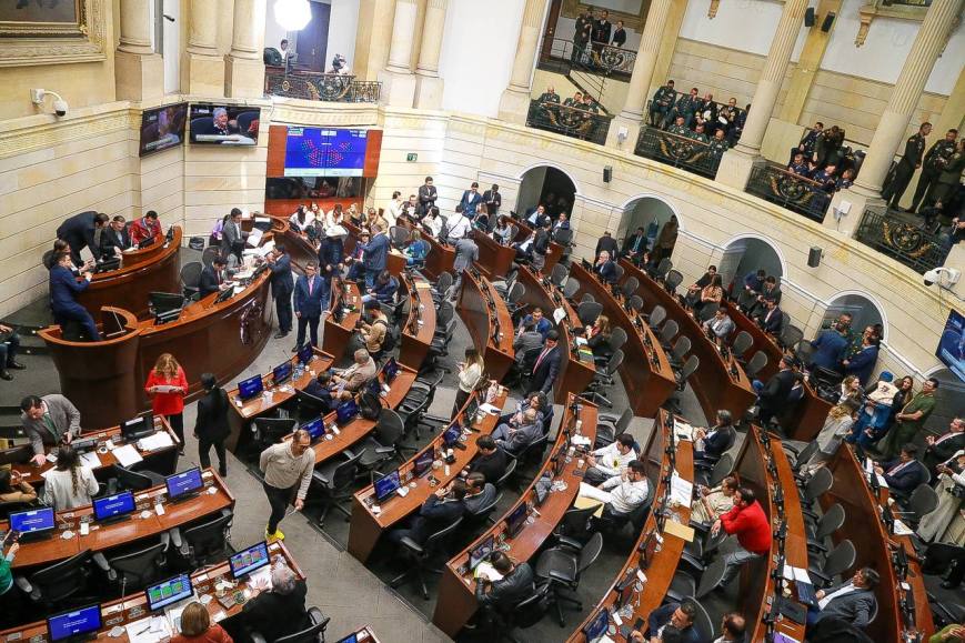  El transfuguismo avanza en el Congreso: la reforma que podría redibujar el mapa político en Colombia