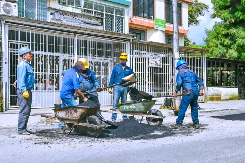 Alcaldía de Ibagué completa 800 huecos tapados en 2025