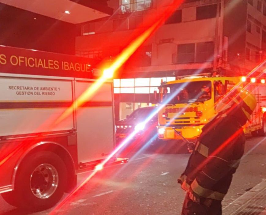 Controlado incendio en el Banco de la República en Ibagué: no hubo heridos
