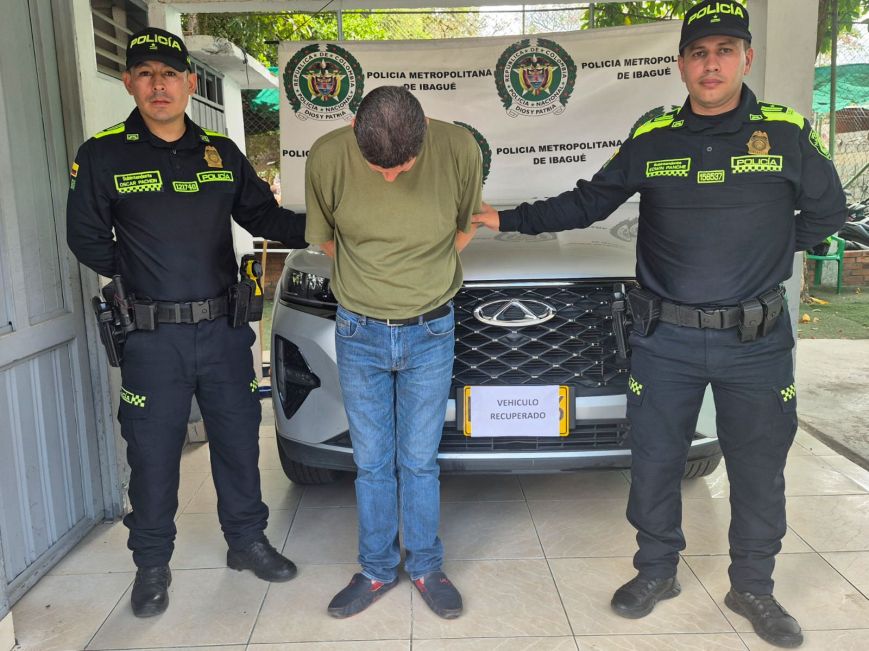 En Ibagué capturan a hombre que conducía camioneta de alta gama robada en Bogotá