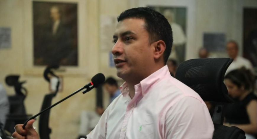 Concejal Javier Mora pide garantizar seguridad en desfile de moteros por Halloween en Ibagué