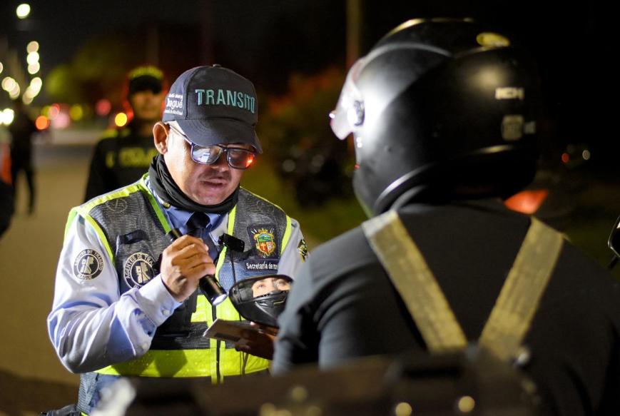 Operativo en la vía al aeropuerto frena intento de piques ilegales en Ibagué