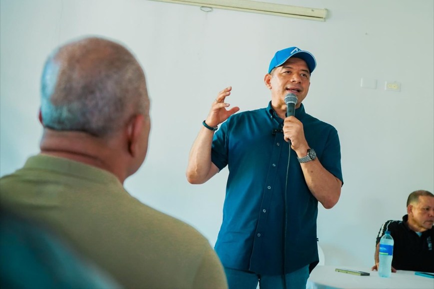 Tras asegurarse cupo a la Cámara, Alejandro Martínez anuncia celebración con su equipo en Melgar